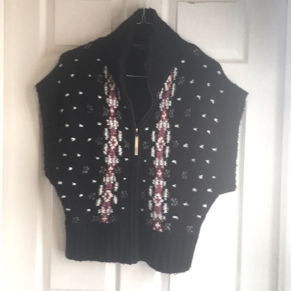 Kensie knitted zip sweater vest